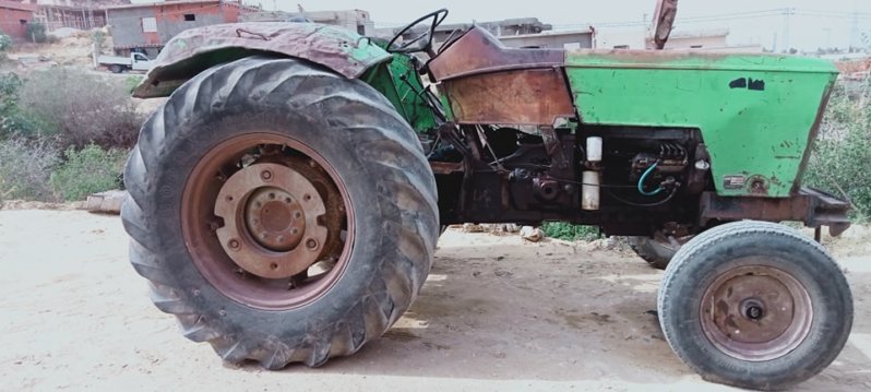 À vendre Tracteur Deutz M 70 07 Mateur complet