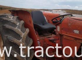 À vendre Tracteur International 674 avec carte grise complet